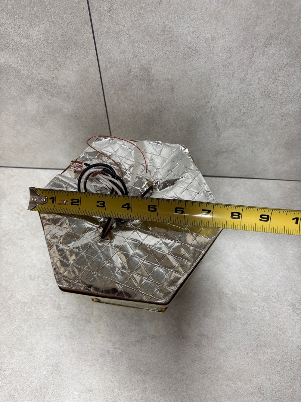 Ceiling light fixture - Picture 9 of 11